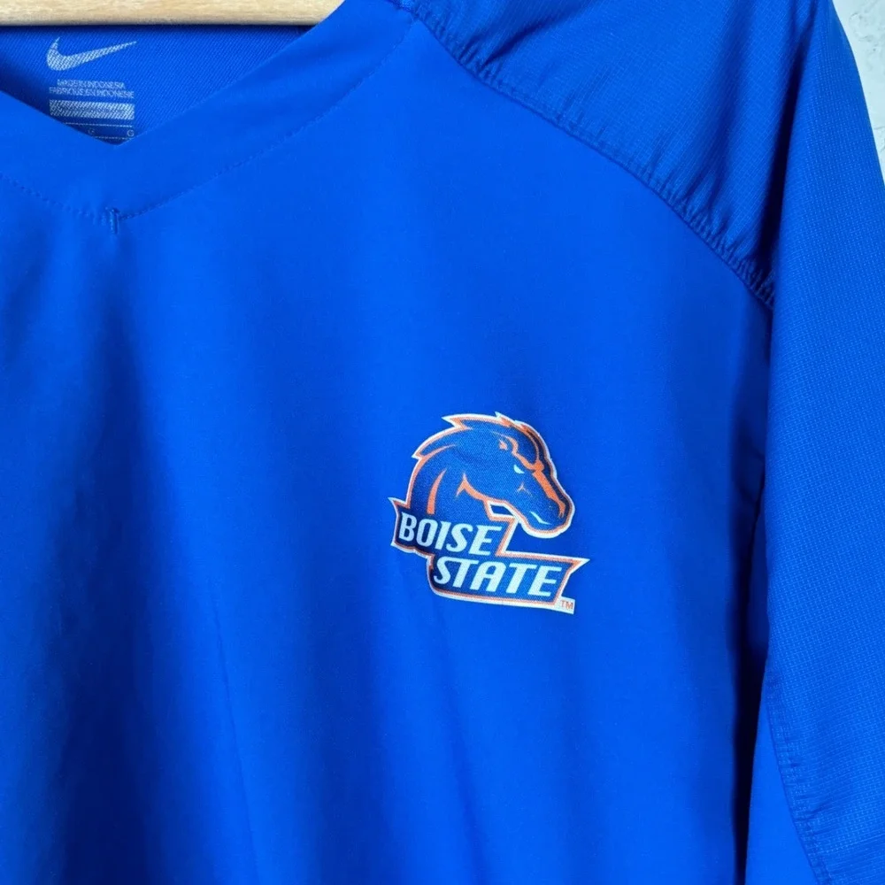 Nike Boise State Broncos Men Blue V-Neck Sideline‎ Windshirt Pullover Large